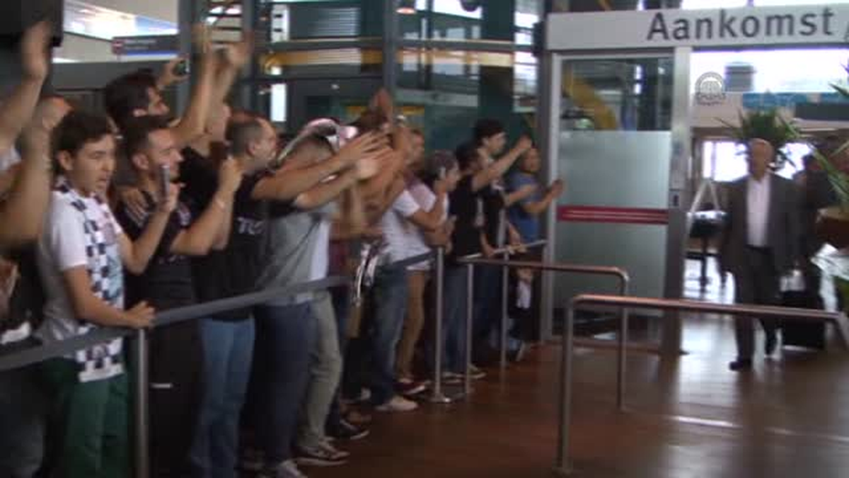 Beşiktaş\'a Hollanda\'da Coşkulu Karşılama
