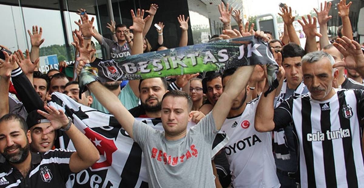 Beşiktaş\'a Hollanda\'da Coşkulu Karşılama