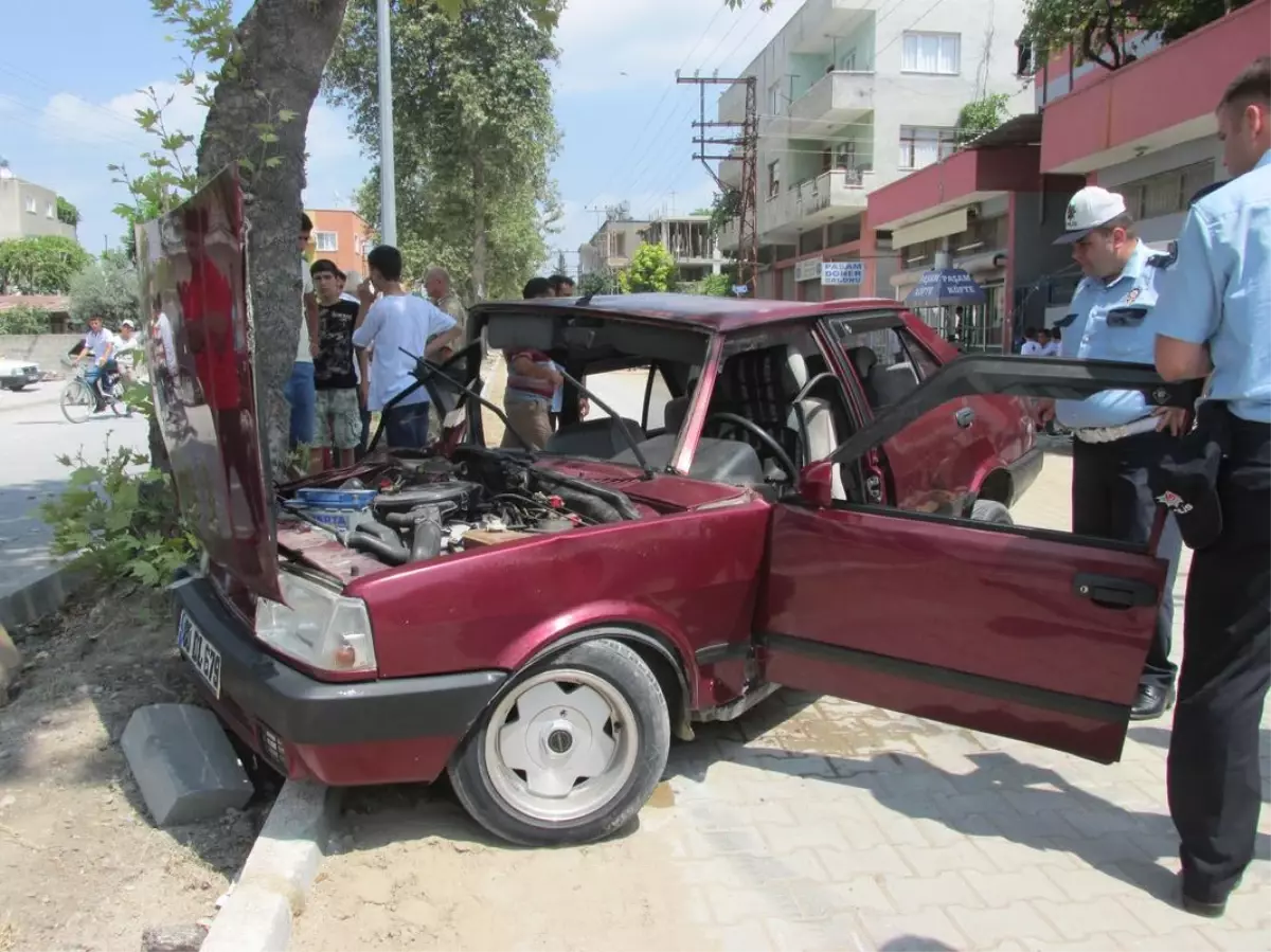 Ceyhan\'da Trafik Kazası: 4 Yaralı