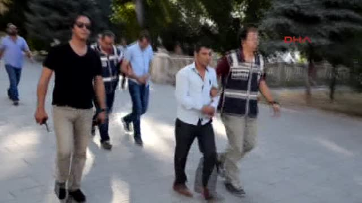 Döviz ve Altınları Alıp Çelik Kasayı Baraja Atmışlar