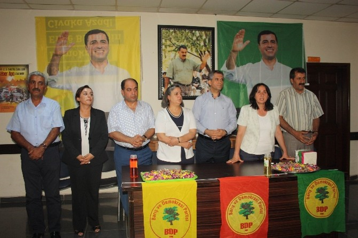 Eşbaşkanlar Vatandaşlarla Bayramlaştı