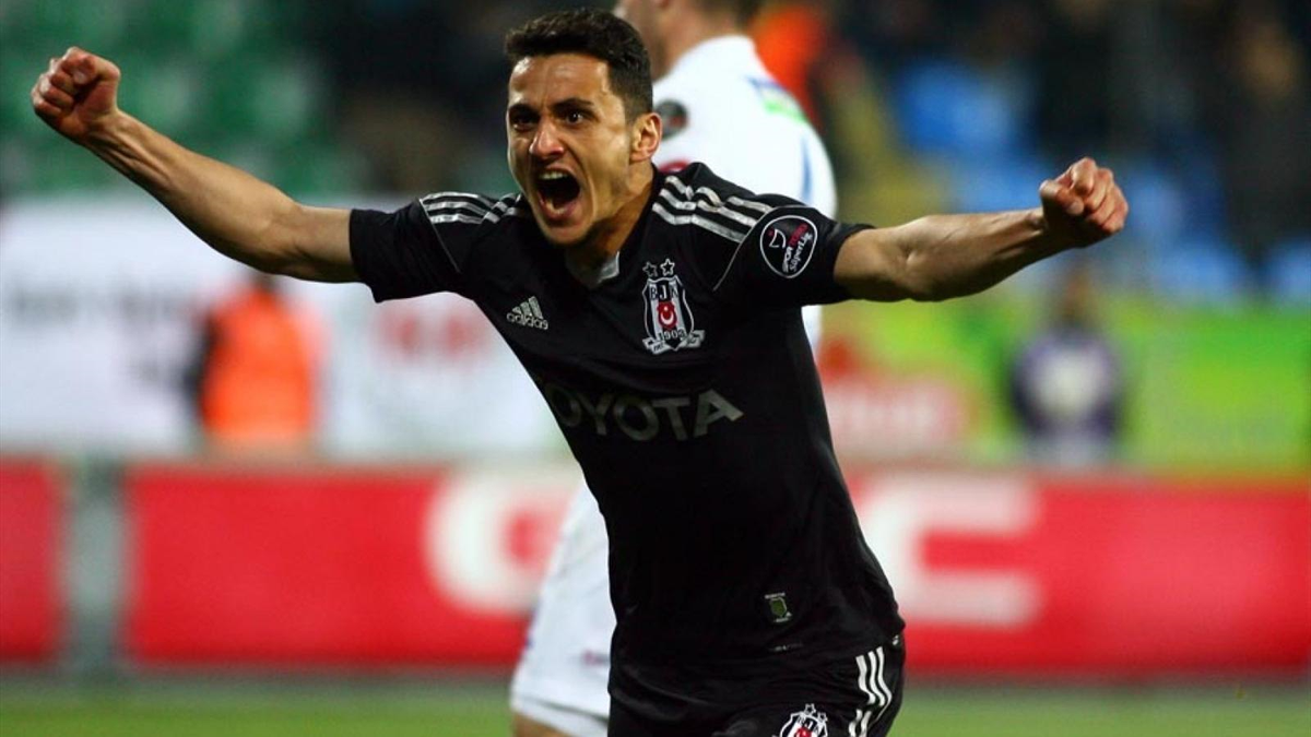 Fenerbahçe\'den Beşiktaş\'a Müthiş Teklif! Mustafa Pektemek\'e Karşılık Crisitan Baroni