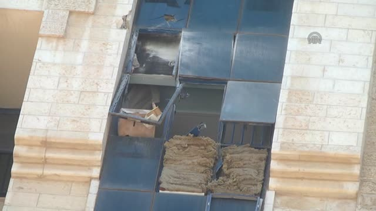 İsrail ordusu, Anadolu Ajansı\'nın Gazze ofisinin bulunduğu binayı vurdu