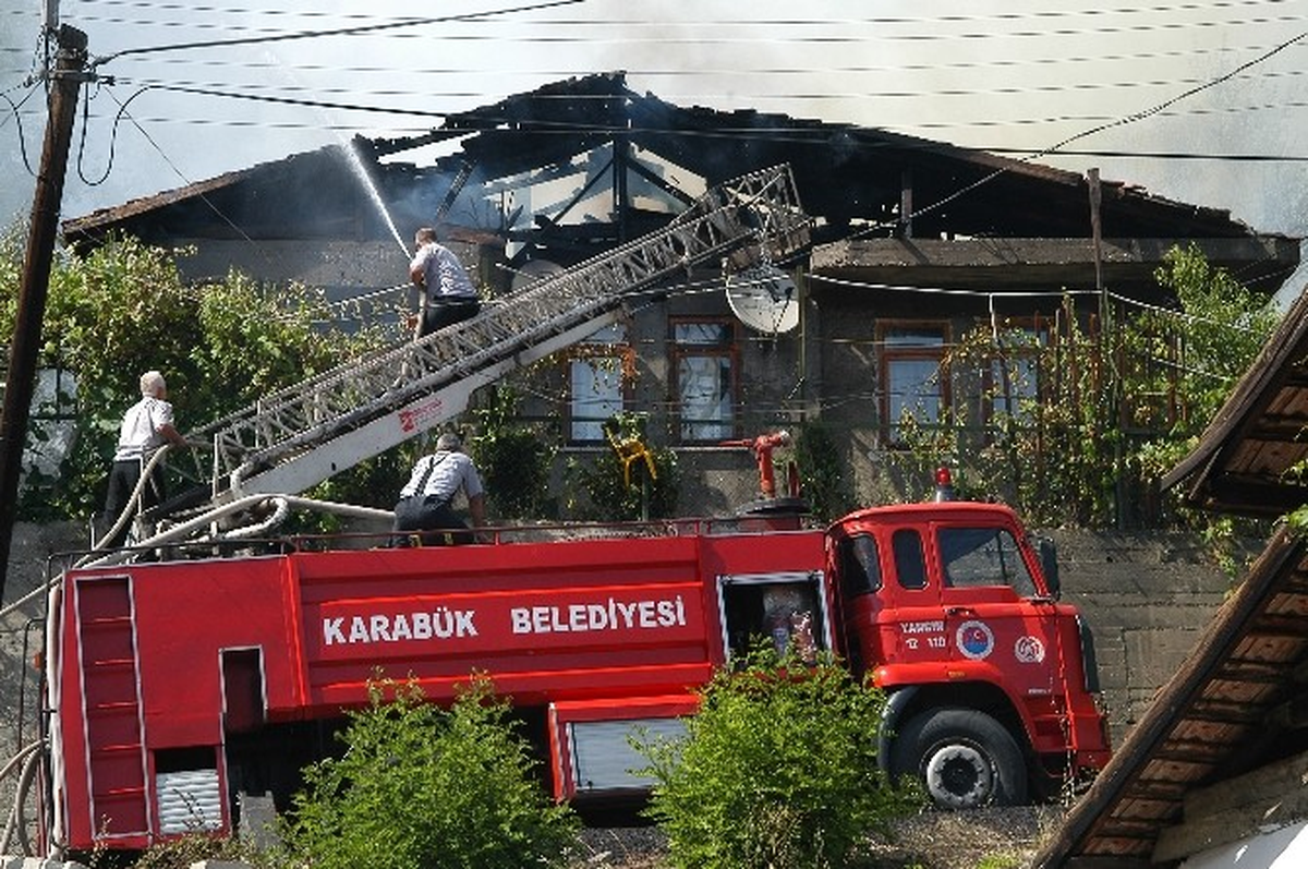 Karabük\'te Korkutan Yangın