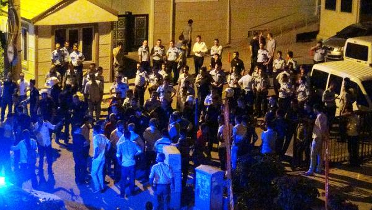 Kavga Karakol Önünde Sürdü: 2 Yaralı, 5 Gözaltı
