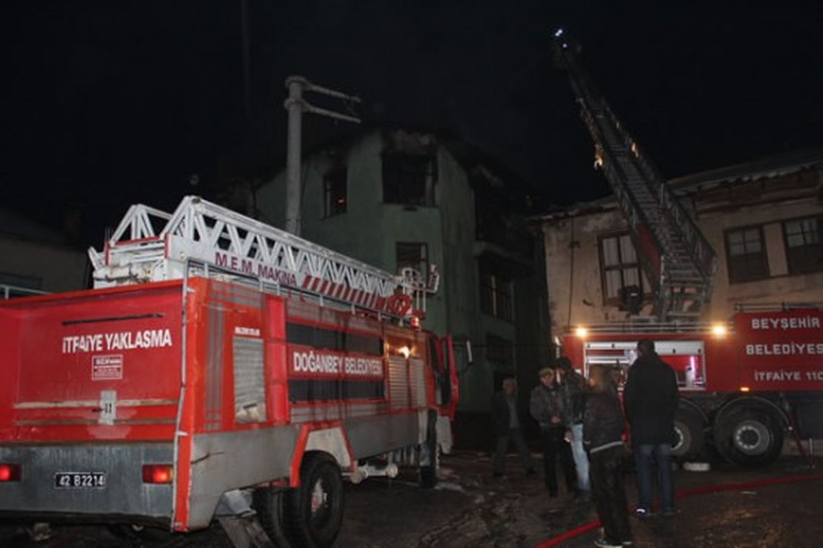 Konya\'da Ev Yangını