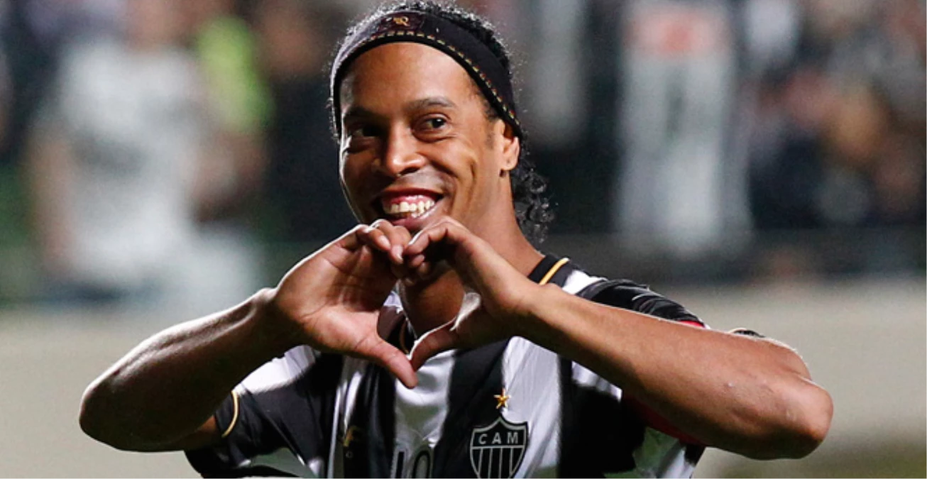 Ronaldinho, Atletico Mineiro\'dan Ayrıldı