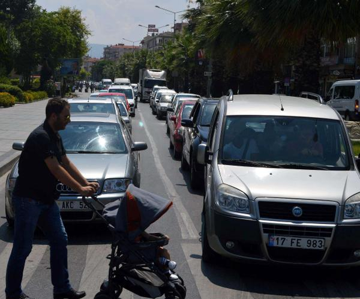 Tatilciler Çile Çekmemek İçin Erken Dönüyor