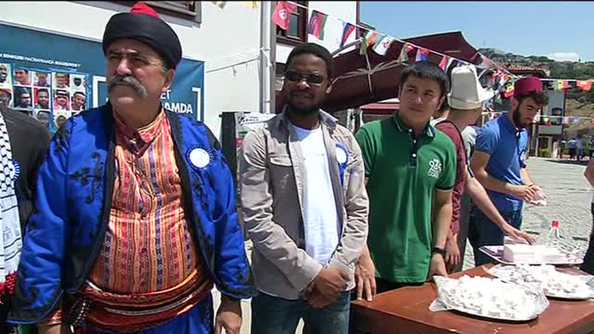 Ümmet Hacıbayram Camisinde bayramlaştı -