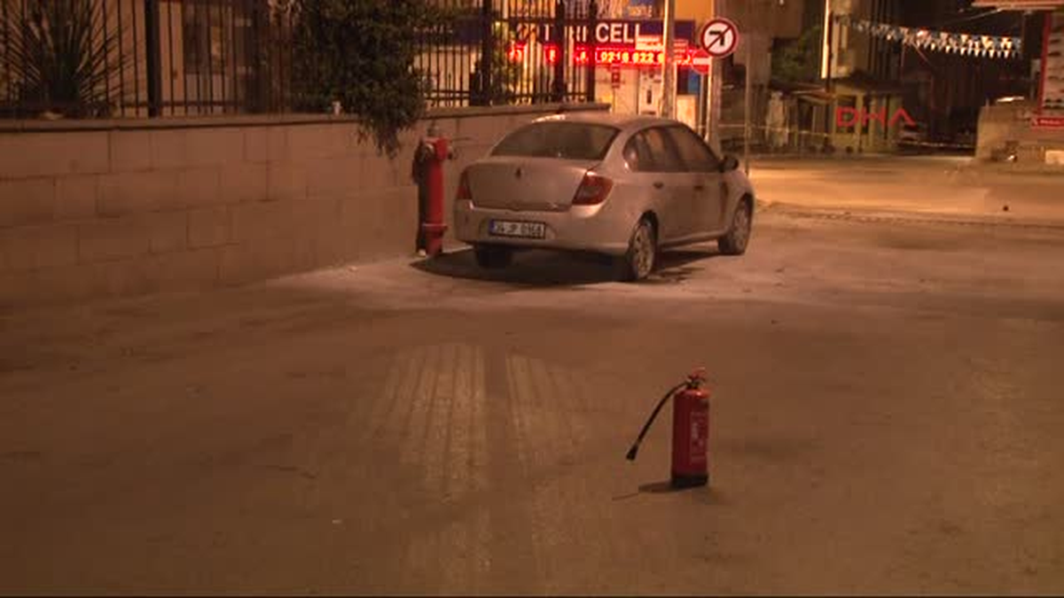 Yüzleri Maskeli 5 Kişi Kaymakamlık Binasına Ses Bombası ve Havai Fişekler Attılar Eylemciler Daha...