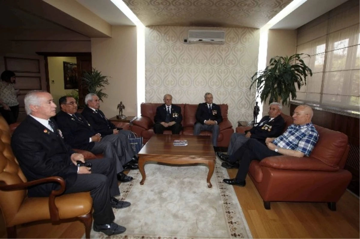Muharip Gazilerden Başkan Yaşar\'a Ziyaret