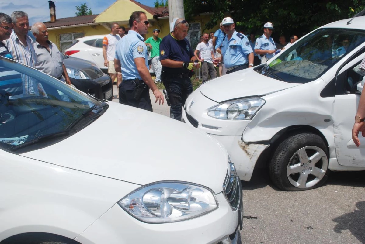 Ordu\'da Trafik Kazaları: 17 Yaralı