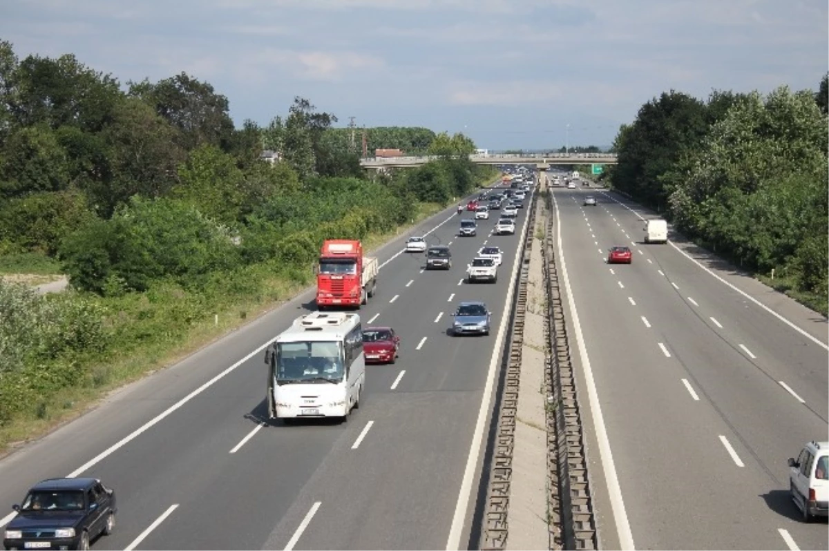 Tem\'de Bayram Dönüş Trafiği Başladı