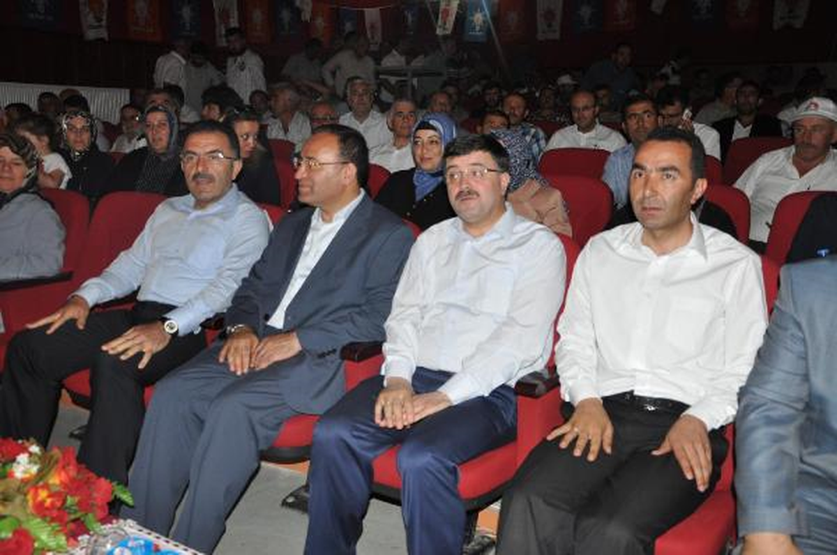 Bozdağ: "Şeyh Uçmaz Mürit Uçurur"