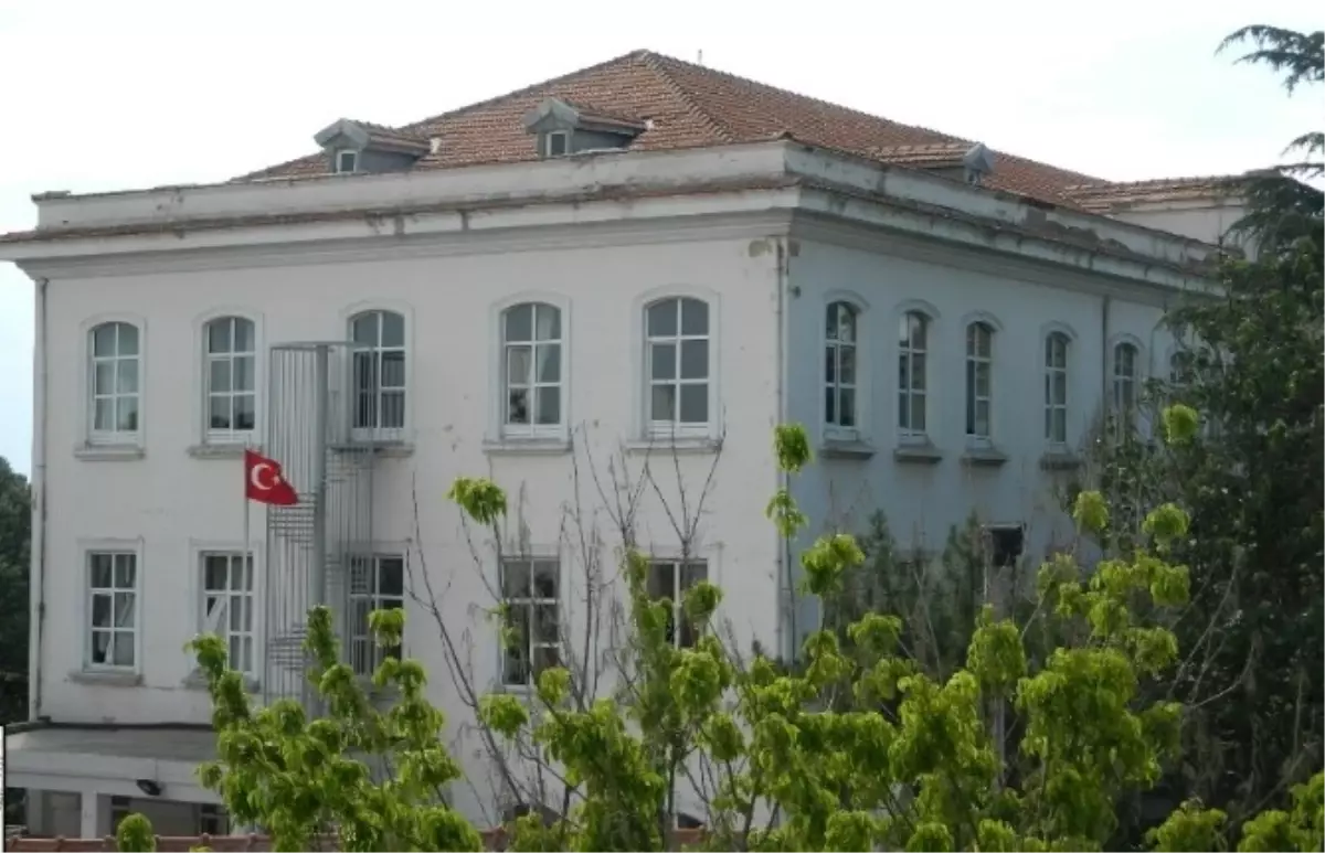 Edirne Anadolu Öğretmen Lisesi\'nin Adı Değişiyor