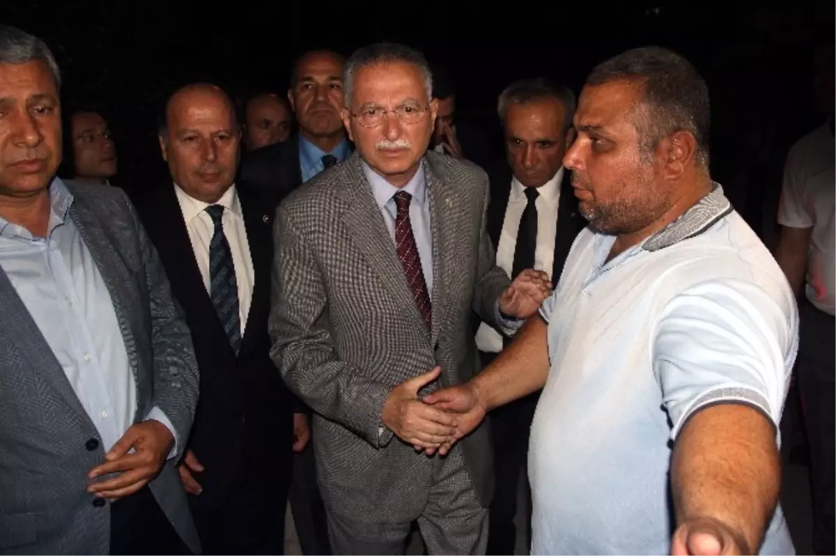 Ekmeleddin İhsanoğlu\'dan Göğebakan Ailesine Taziye Ziyareti