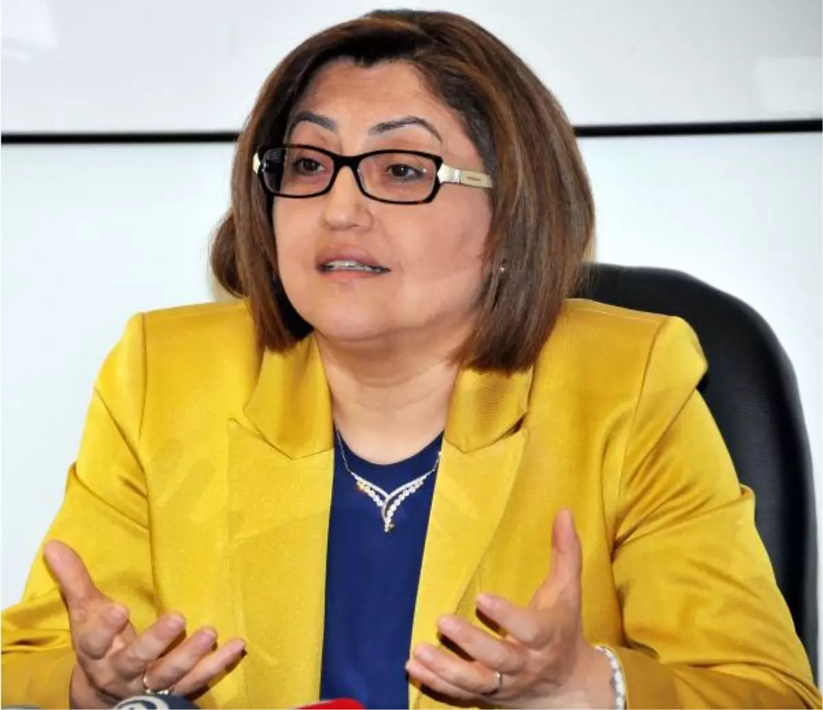 Fatma Şahin: Telefonlarımı Dinleyenlerden İki Dünyada da Davacıyım