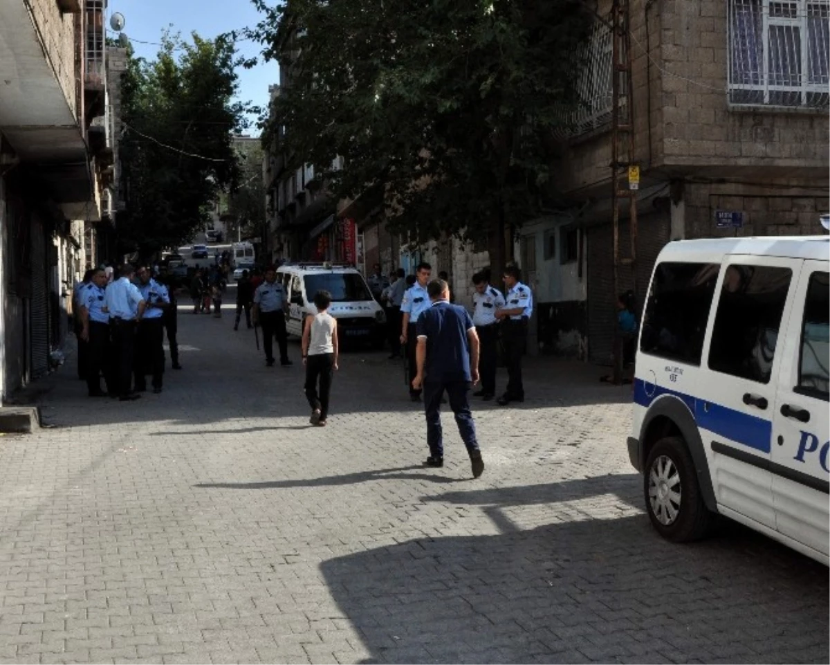 Gaziantep\'te Kavga: 3 Yaralı