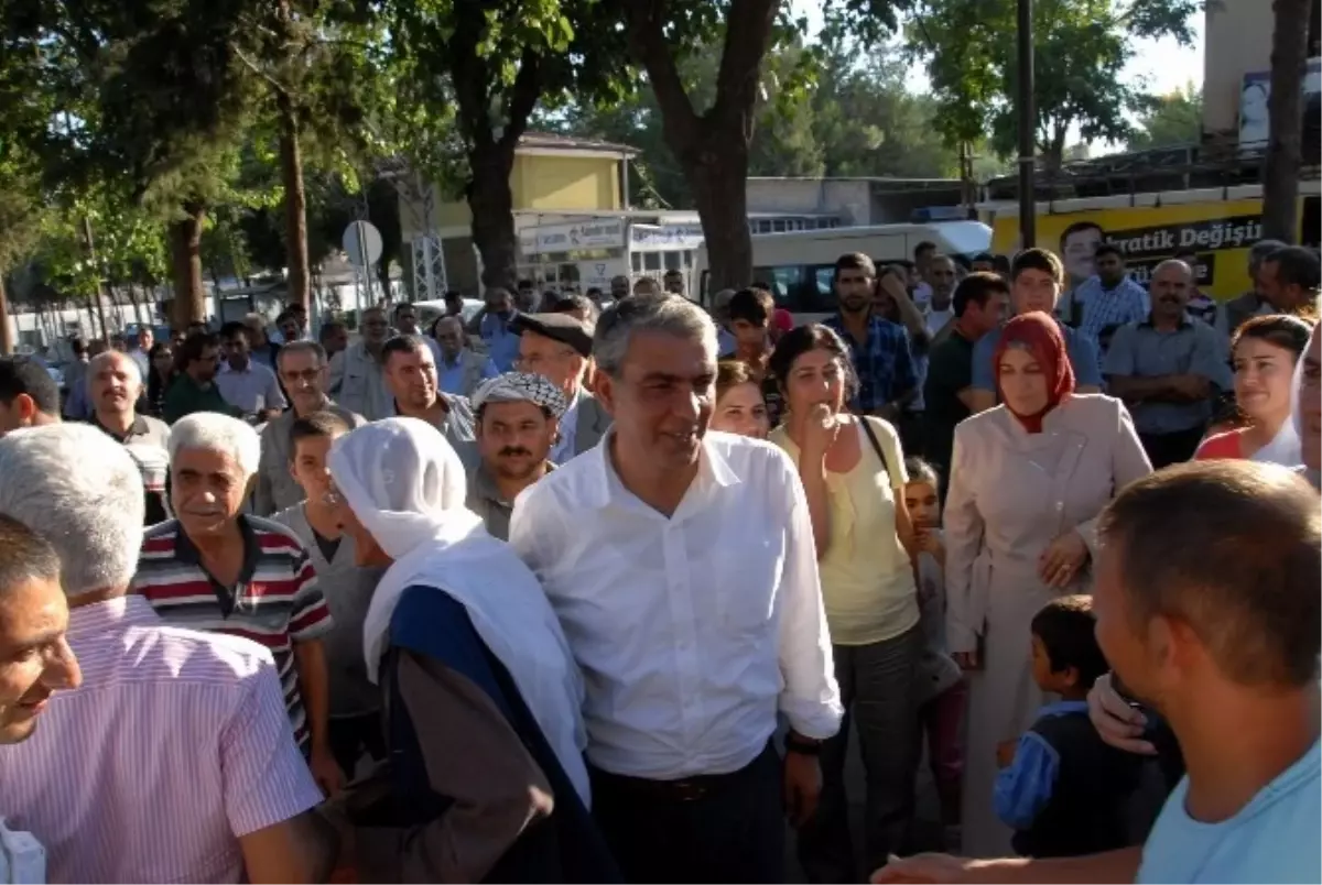 Hdp\'li Ayhan Siverek\'te Seçim Çalışmalarına Katıldı