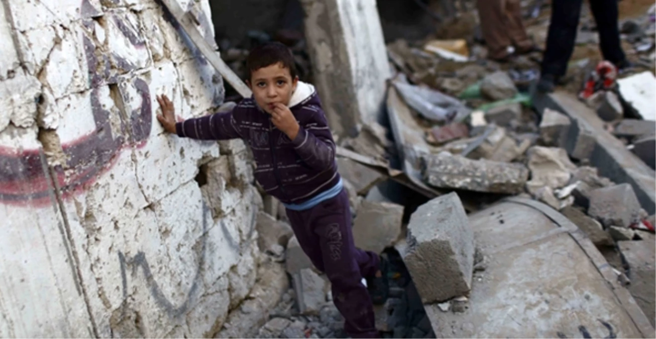 İsrail\'in Gazze\'ye Saldırısı Aralıksız Sürüyor