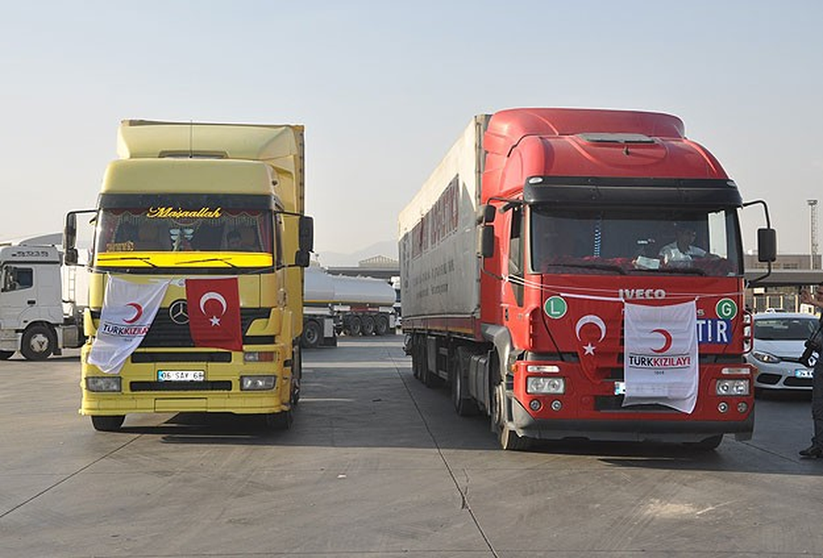 Türk Kızılayı, Filistinliler\'e Her Gün 700 Metreküp İçme Suyu Sağlıyor