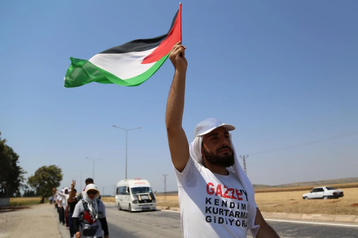 İsrail\'in Gezze\'ye Saldırılarının Protesto Edilmesi
