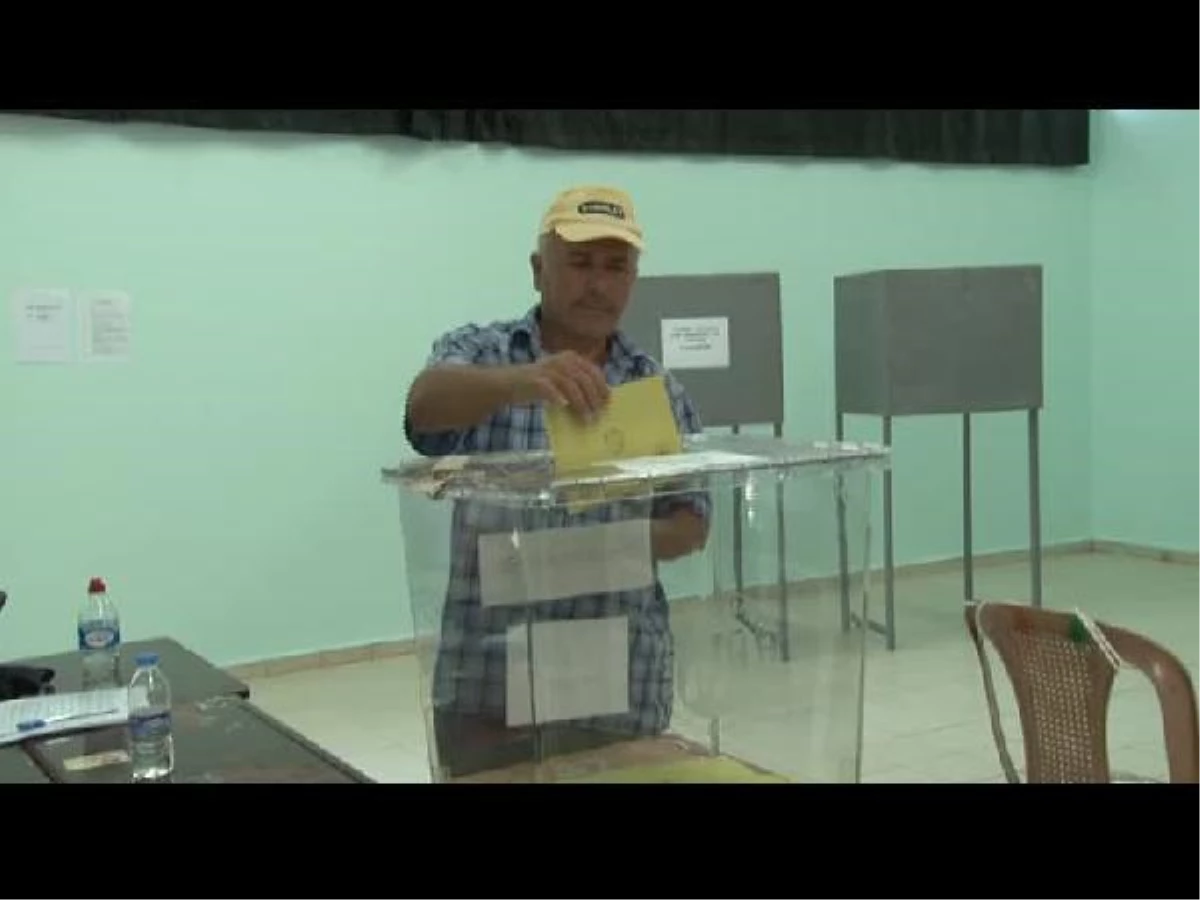KKTC\'de de Oy Verme Başladı
