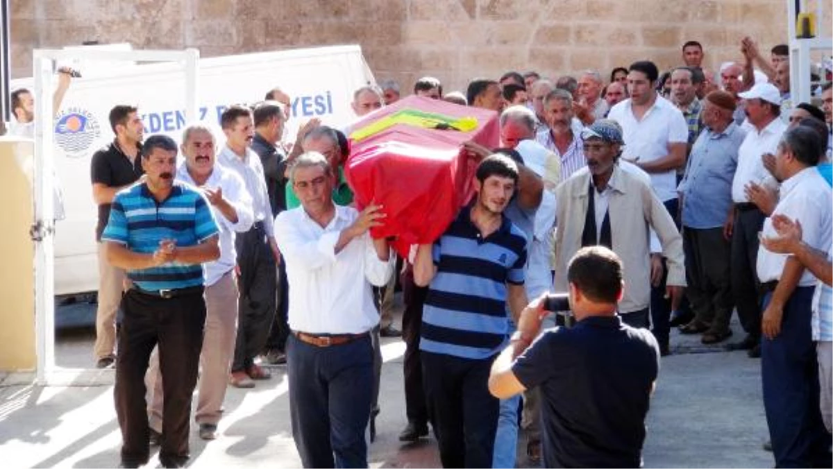 Suriye\'de Ölen 4 PYD\'linin Cenazesi Şanlıurfa\'ya Getirildi