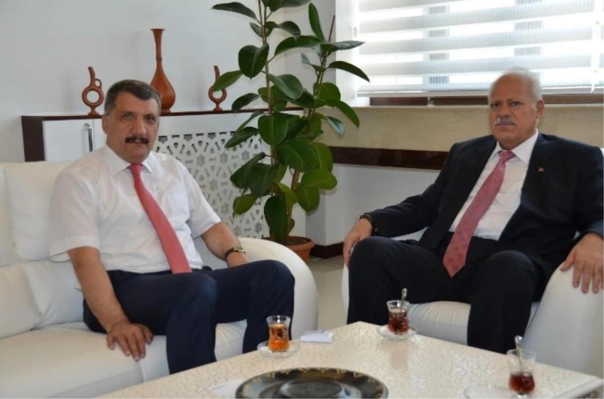 Tarsim Başkanı Ramazan Kadak, Başkan Selahattin Gürkan\'ı Ziyaret Etti