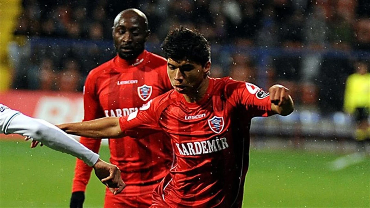 Trabzonspor İshak Doğan\'ın Transferi İçin Karabükspor\'la Anlaştı