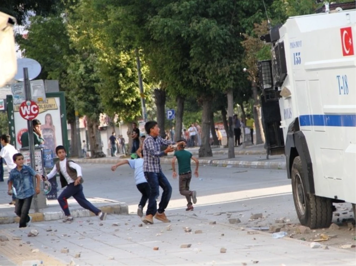 Van\'daki Gerginlik İranlı Turistleri Korkuttu