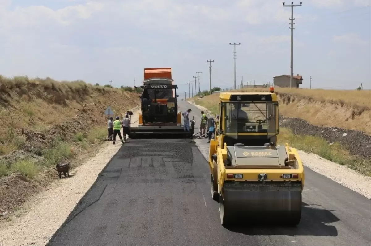 Ağır Tonaja Maruz Kalan Yollara Büyükşehir\'den Müdahale