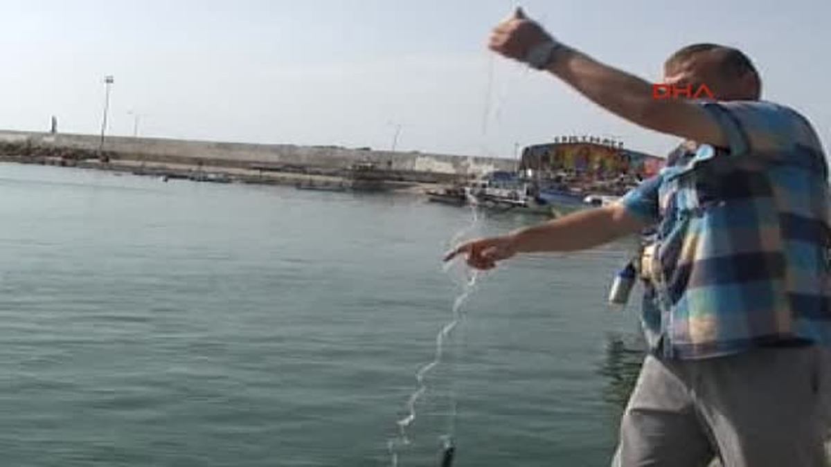 Akçakoca\'da Sıcaklar Bunalttı, Sahiller Doldu