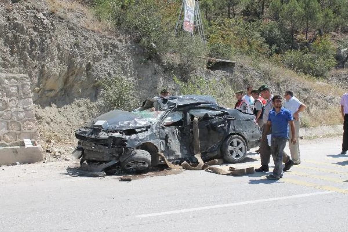 Amasya\'da Feci Kaza: 2 Ölü, 2 Yaralı
