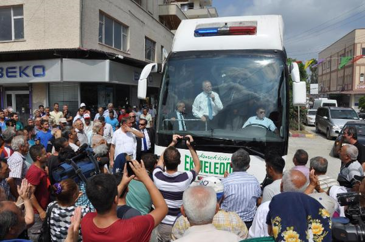 Cumhurbaşkanı Adayı Ekmeleddin İhsanoğlu Adana\'da (4)