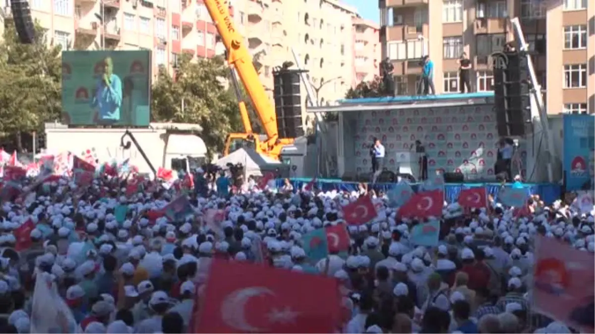 Cumhurbaşkanı adayı ve Başbakan Erdoğan, İzmir\'e gitti - K.