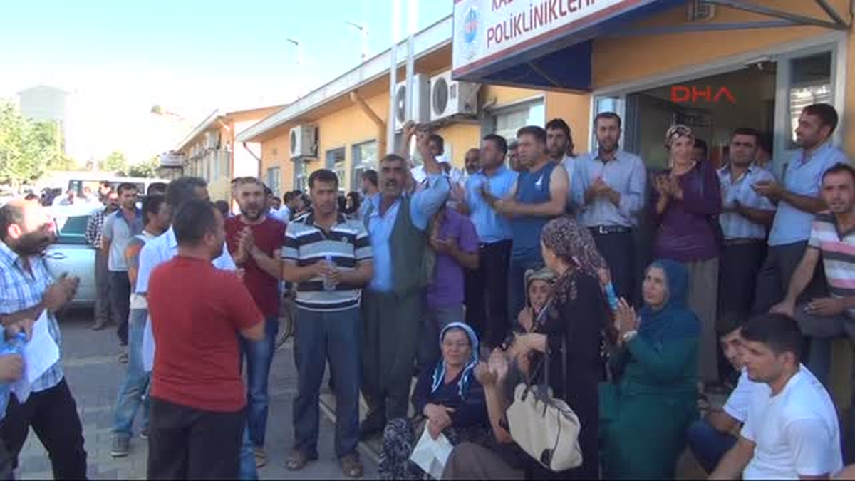 Doktor Yetersizliğini Protesto Ettiler