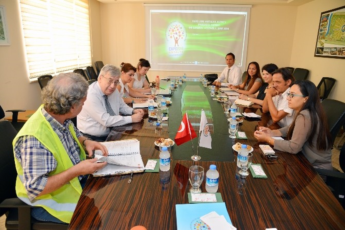 İspanyol Botanik Uzmanı Expo 2016 Antalya Alanını İnceledi