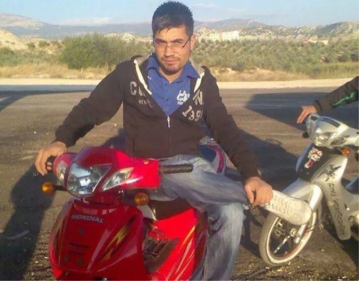 Mersin\'de Motosiklet Faciası: 2 Ölü, 1 Yaralı