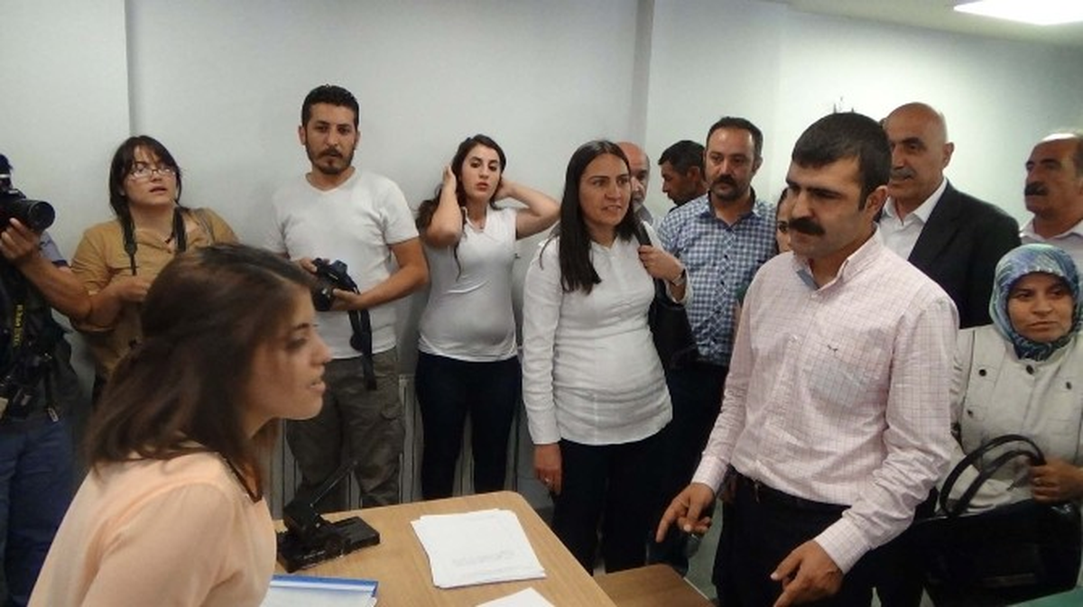 Hakkari\'den Selahattin Demirtaş\'a Seçim Desteği