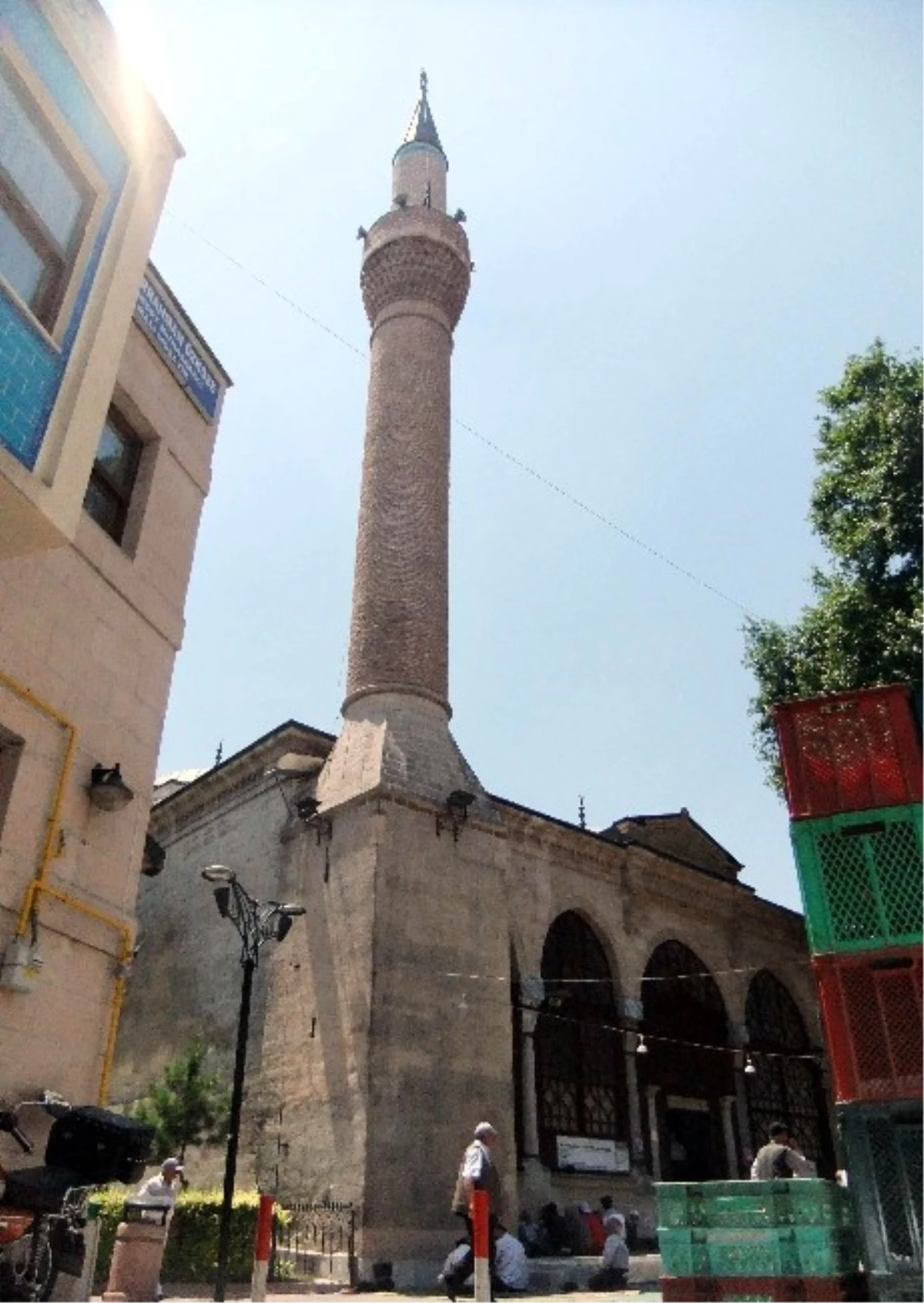 Selçuklu ve Osmanlı Dönemlerinde Yapılan Minareler Hem Estetik Hem de Daha Sağlam