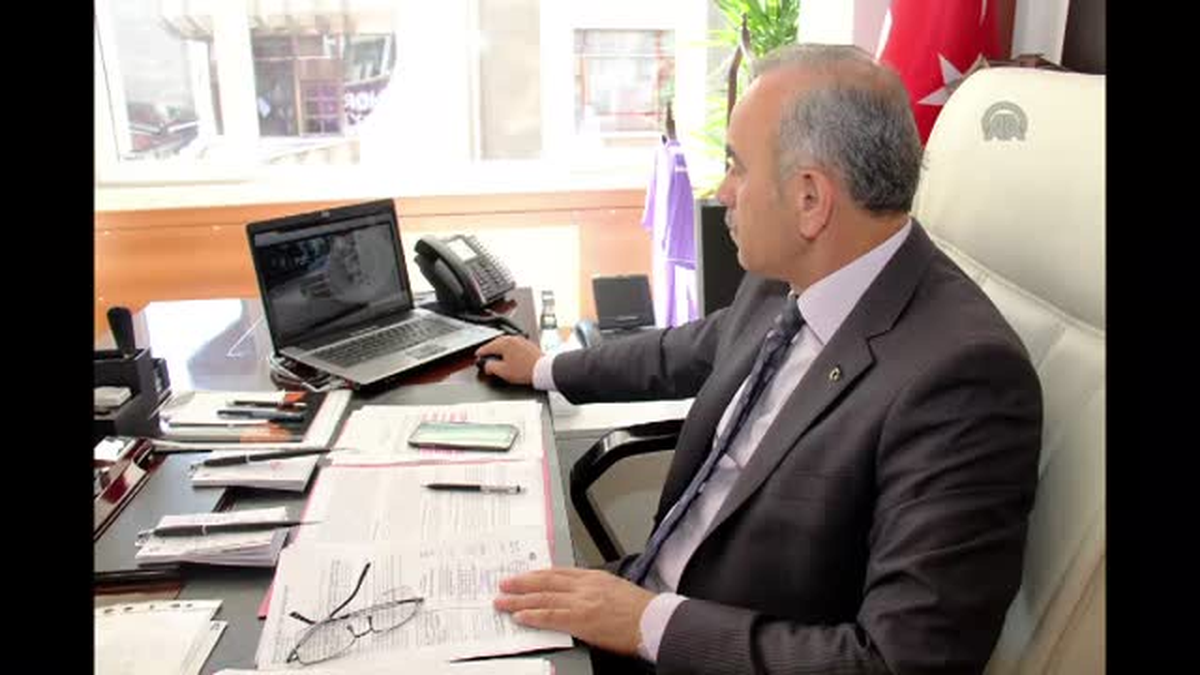 Sosyal paylaşım sitesinde gördü, makam şoförüne ceza kestirdi -