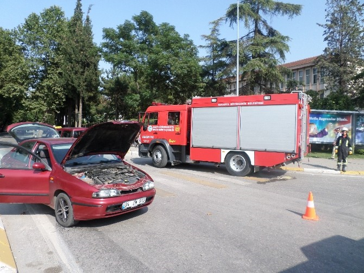 Stad Kavşağında Kaza: 1 Yaralı