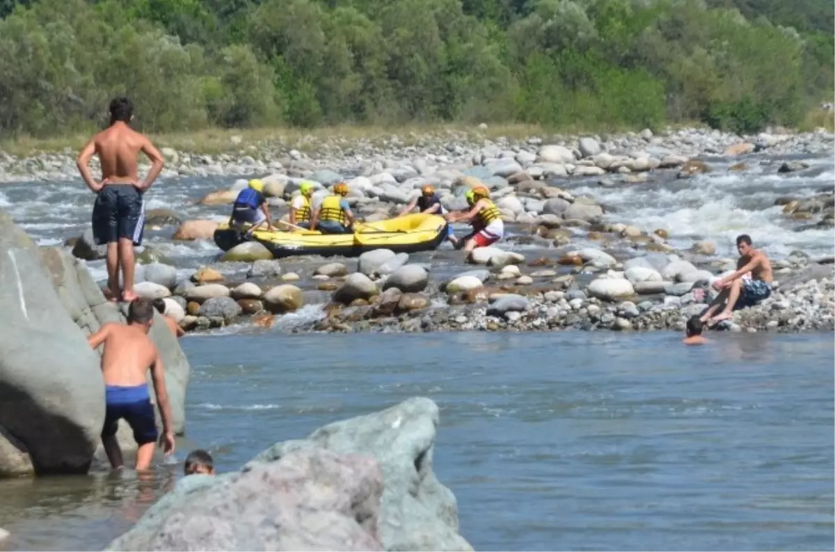 8. Uluslararası Rafting Şenliği Başladı