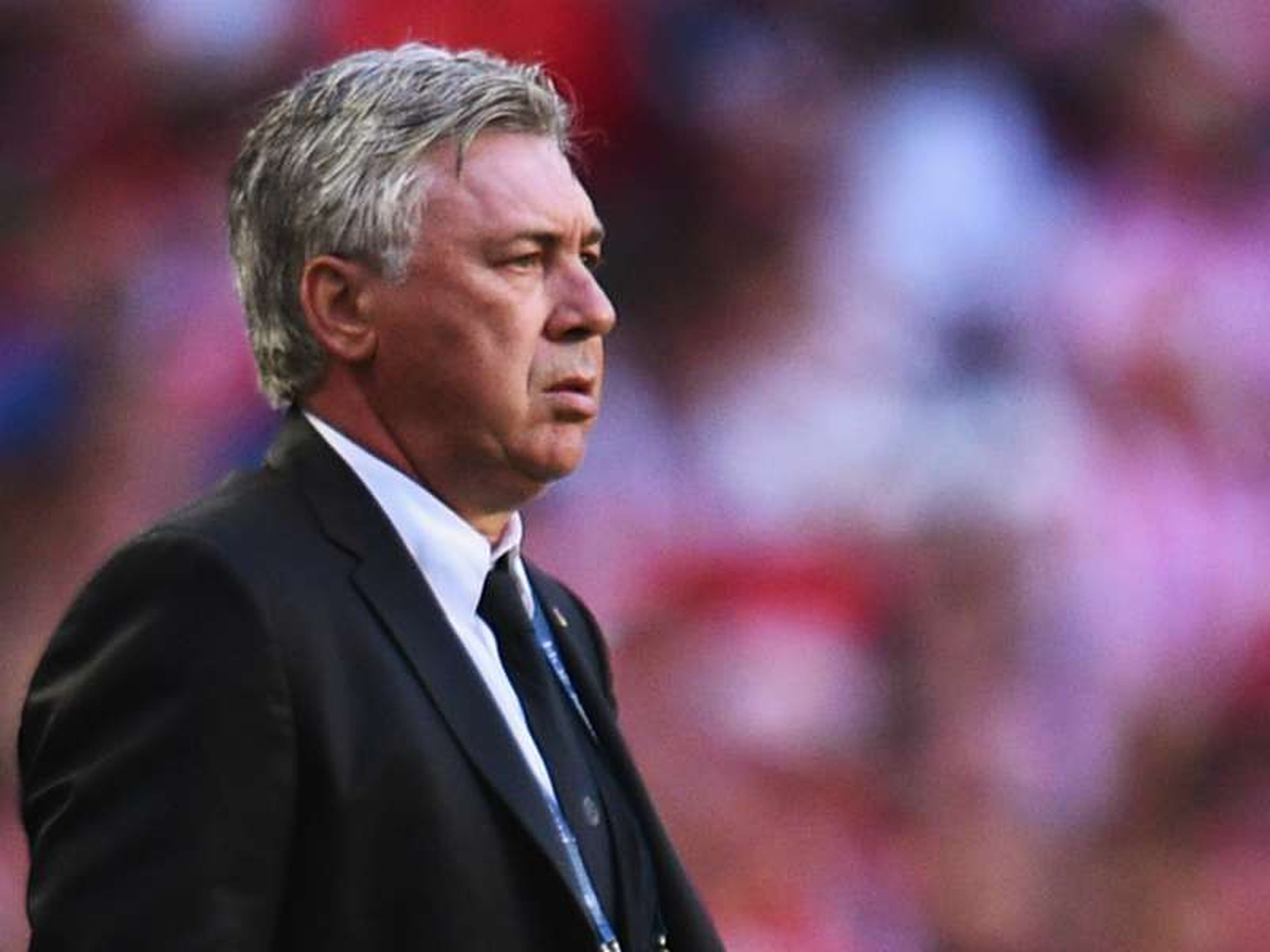 Ancelotti\'den Van Gaal\'e Övgü