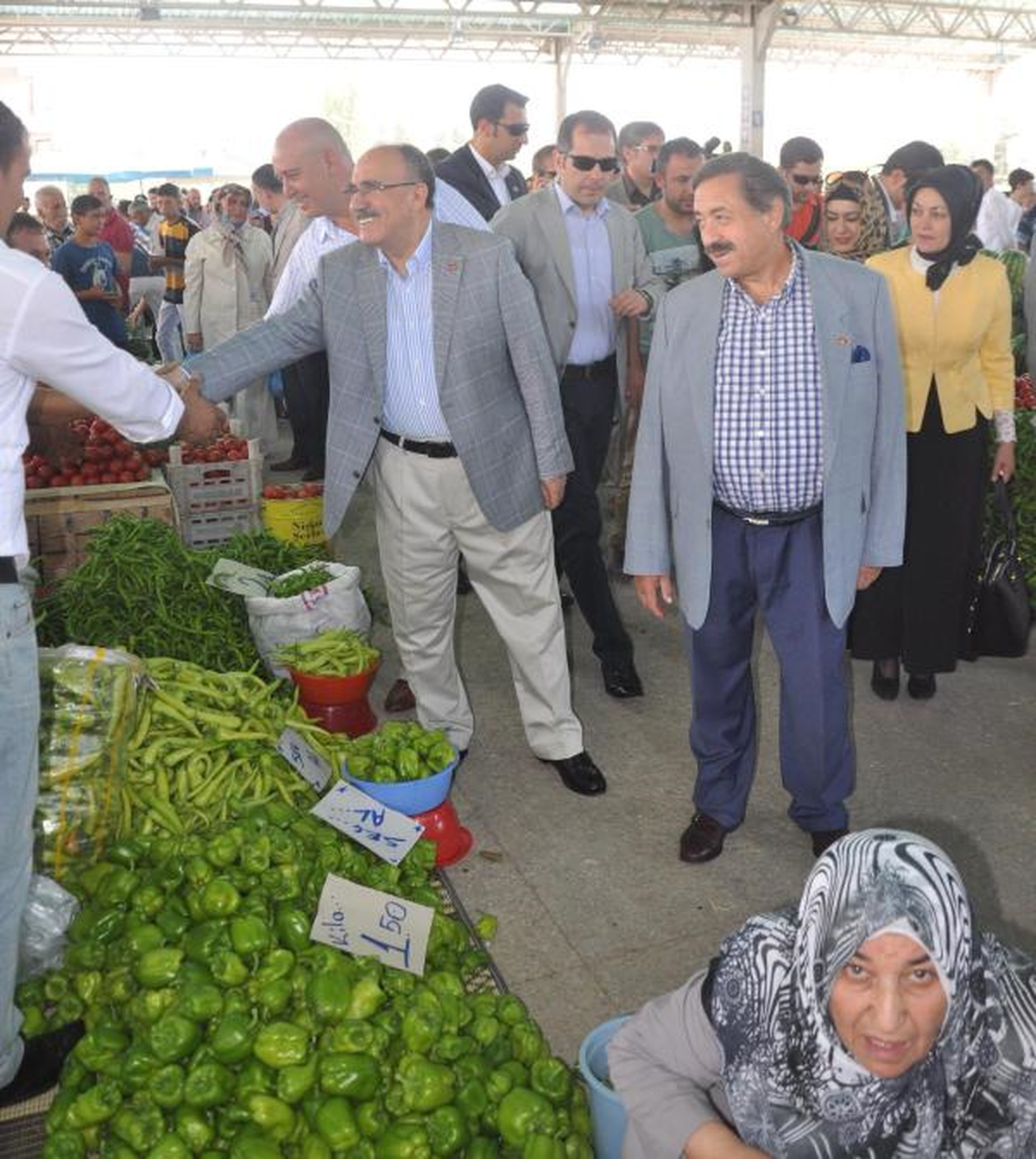 Atalay: Suriyeli Kardeşlerimizi Cami Önünde Dilencilik Yaparken Görmekten Üzülüyoruz