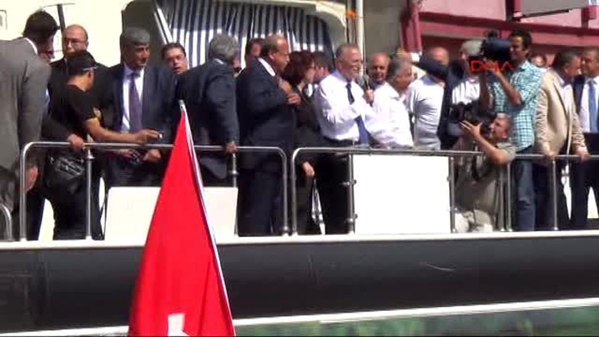 İhsanoğlu Hatay\'da Barış Mesajları Verdi