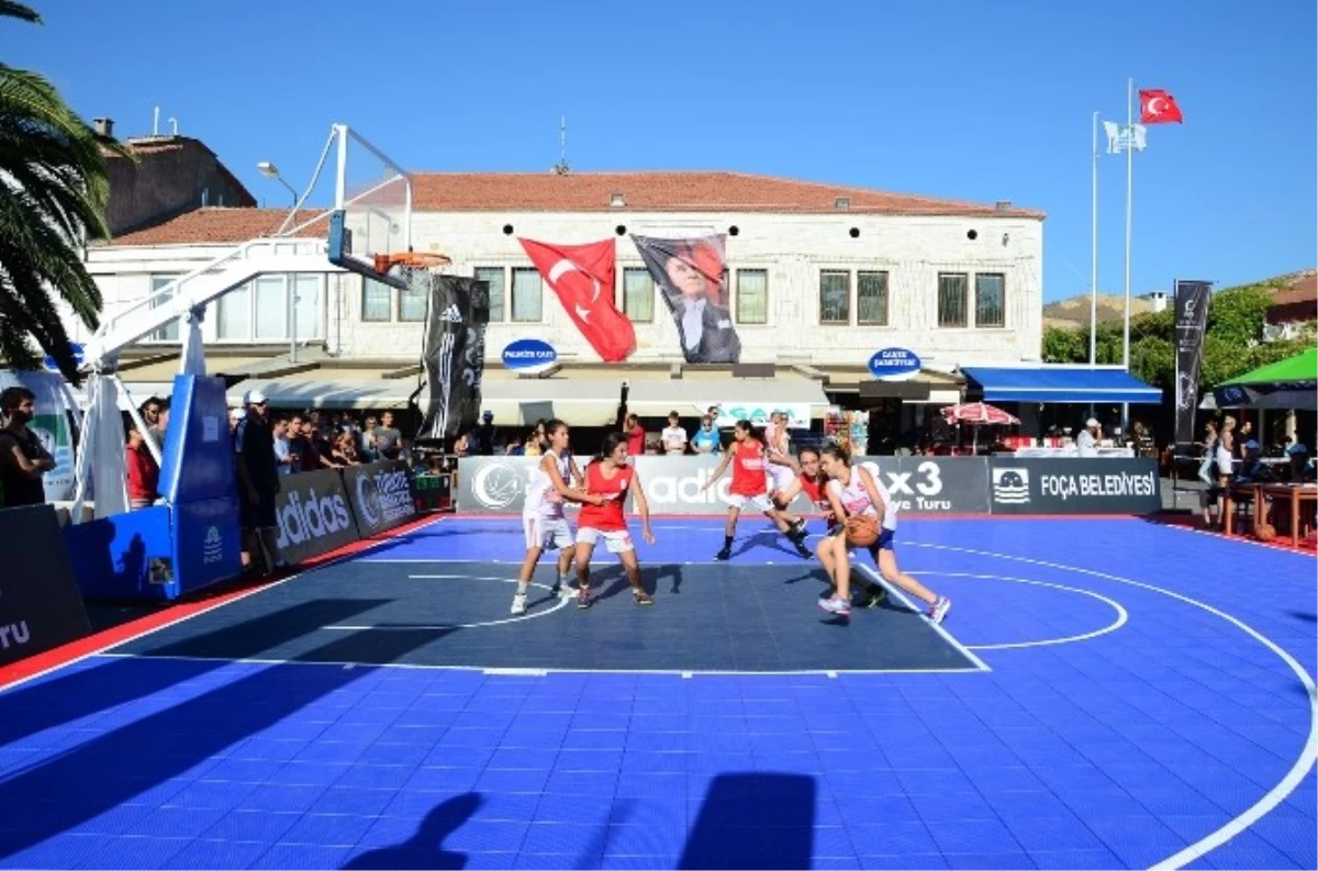 Foça 3x3 Basketbol Şöleni ile Renklendi