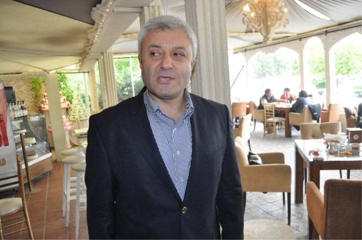 Gazeteci-yazar Tuncay Özkan Zonguldak\'ta