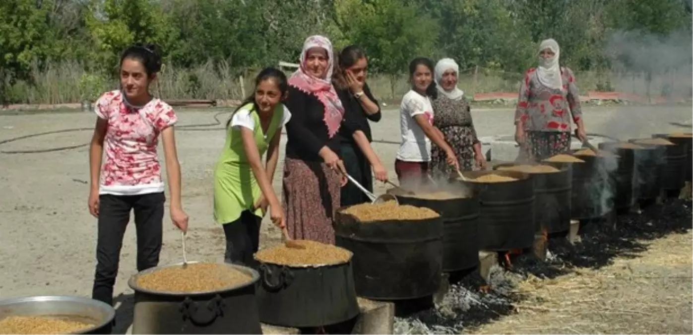 Narman\'da Geleneksel Kış Hazırlığı Başladı